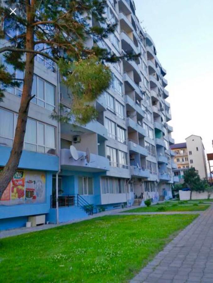 Апартаменты Black Sea Apartment Кобулети Экстерьер фото